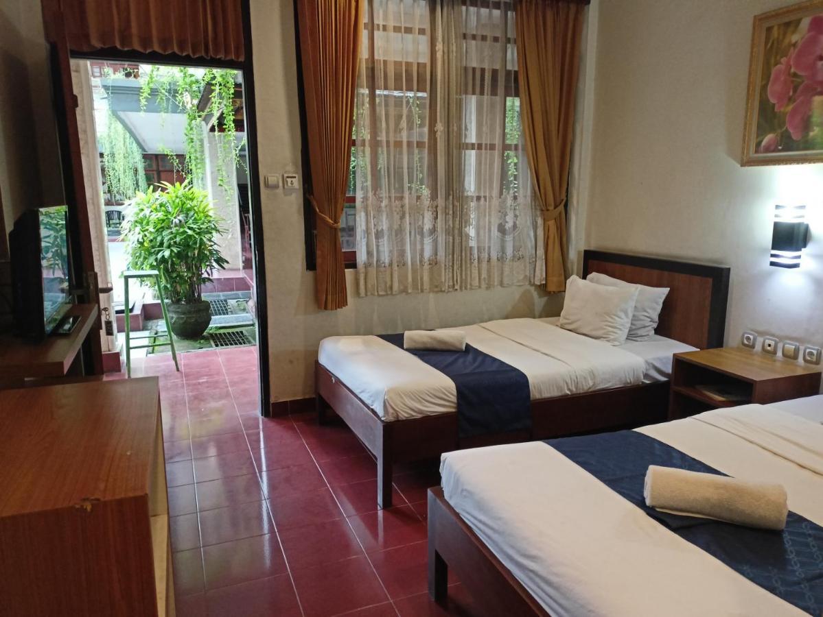 Hotel Catur Adi Putra 2*