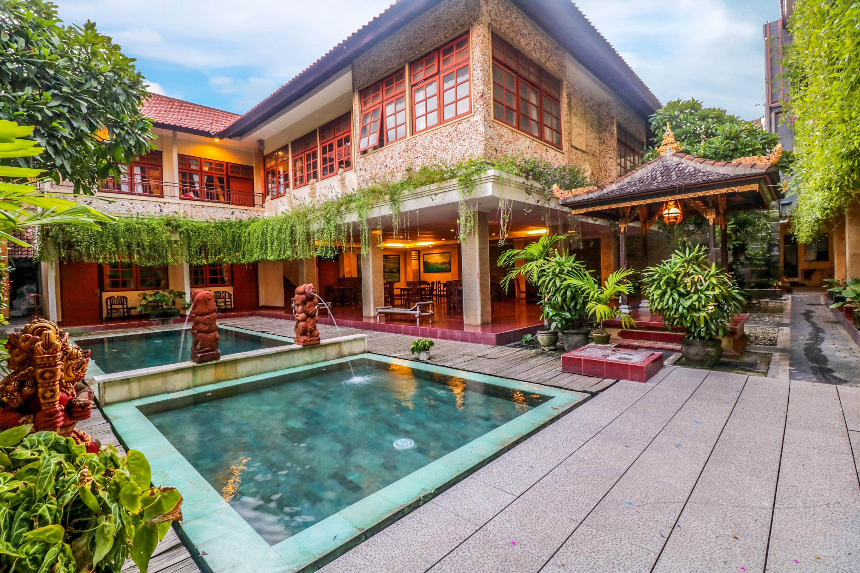 Catur Adi Putra Hotel